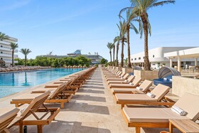 The Rif at Mangrove Beach Corendon Curacao All-Inclusive, Curio by Hilton