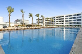 The Rif at Mangrove Beach Corendon Curacao All-Inclusive, Curio by Hilton