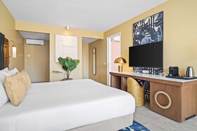 The Rif at Mangrove Beach Corendon Curacao All-Inclusive, Curio by Hilton