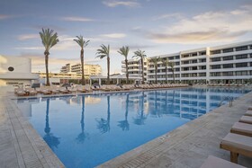 The Rif at Mangrove Beach Corendon Curacao All-Inclusive, Curio by Hilton