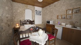 Cottage Houses Pentakomo