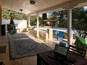 Villa Mayzus