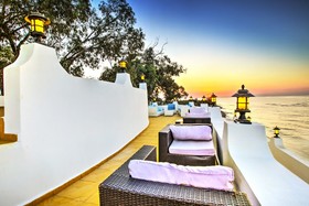 Merit Royal Gardens Hotel
