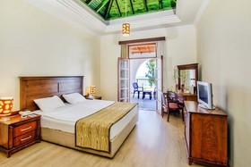 Merit Royal Gardens Hotel