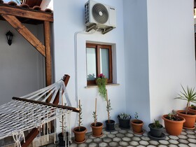 Mystic Guest House