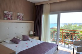 Manolya Hotel
