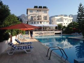 The Prince Inn Hotel & Villas