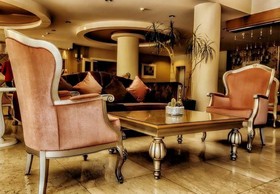 Vuni Palace Hotel & Casino