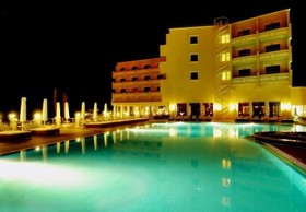 Vuni Palace Hotel & Casino