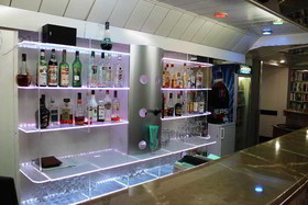 LA Hotel & Resort