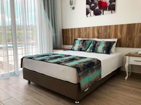 Velmer Hotel