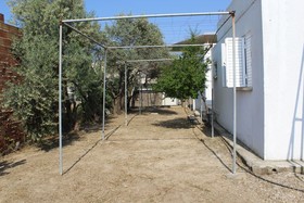 Costas Hostel Action 2