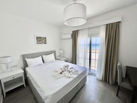 Long Beach Villas