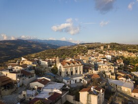 Dioni Palace