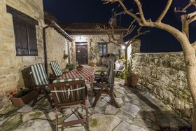 Dioni Palace