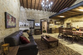 Dioni Palace