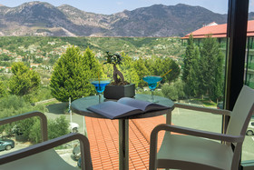 Rodon Mount Hotel & Resort