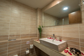 Rodon Mount Hotel & Resort