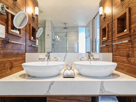 Amanti Made ForTwo Hotels