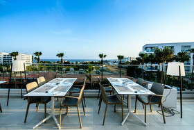 Eleana Hotel