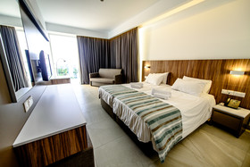 Eleana Hotel