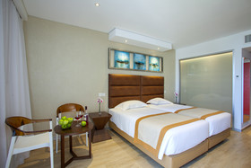 Faros Hotel