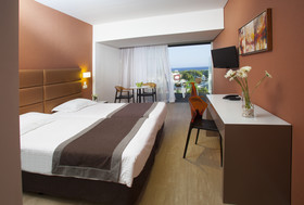 Faros Hotel