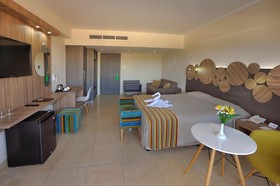 Nelia Beach Hotel