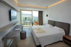 Nelia Beach Hotel