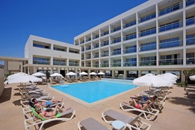 Nelia Gardens Hotel