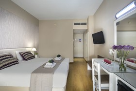 Pavlo Napa Beach Hotel