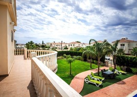 Villa Nissi Hills