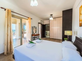 Med View Villa