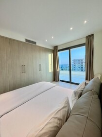 Aphrodite Plaza