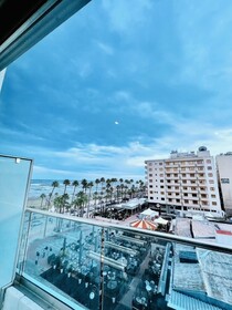 Aphrodite Plaza