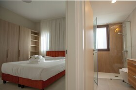 Liv&Co Suites & Villas