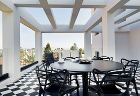 LIV The City Suites