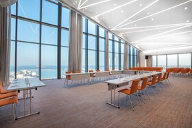 Radisson Blu Hotel, Larnaca