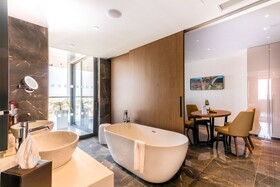 Radisson Blu Hotel, Larnaca