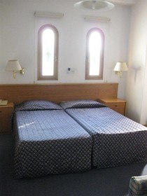 Chrielka Hotel Apartments