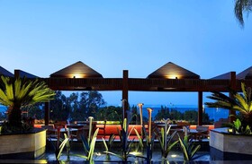 Four Seasons Hotel