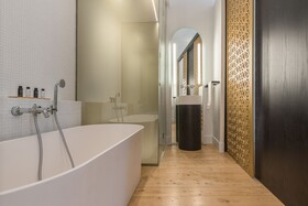 S PAUL Hotel