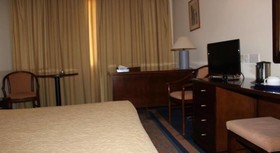 Europa Plaza Hotel