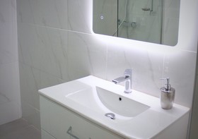 Purple Orange Luxury Suites