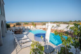 Protaras Art House Seviews