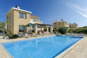 Villa Nicole