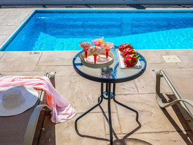 Villa White Jasmin