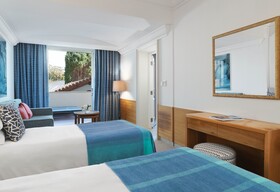 Columbia Beach Resort