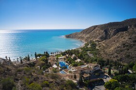 Columbia Beach Resort