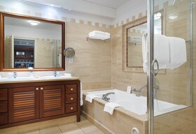 Columbia Beach Resort